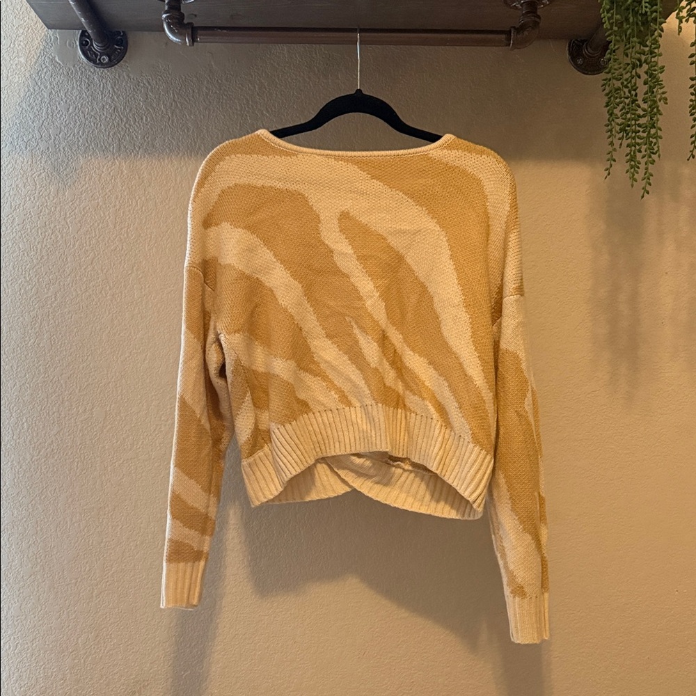 Stylish Tan and Cream Sweater